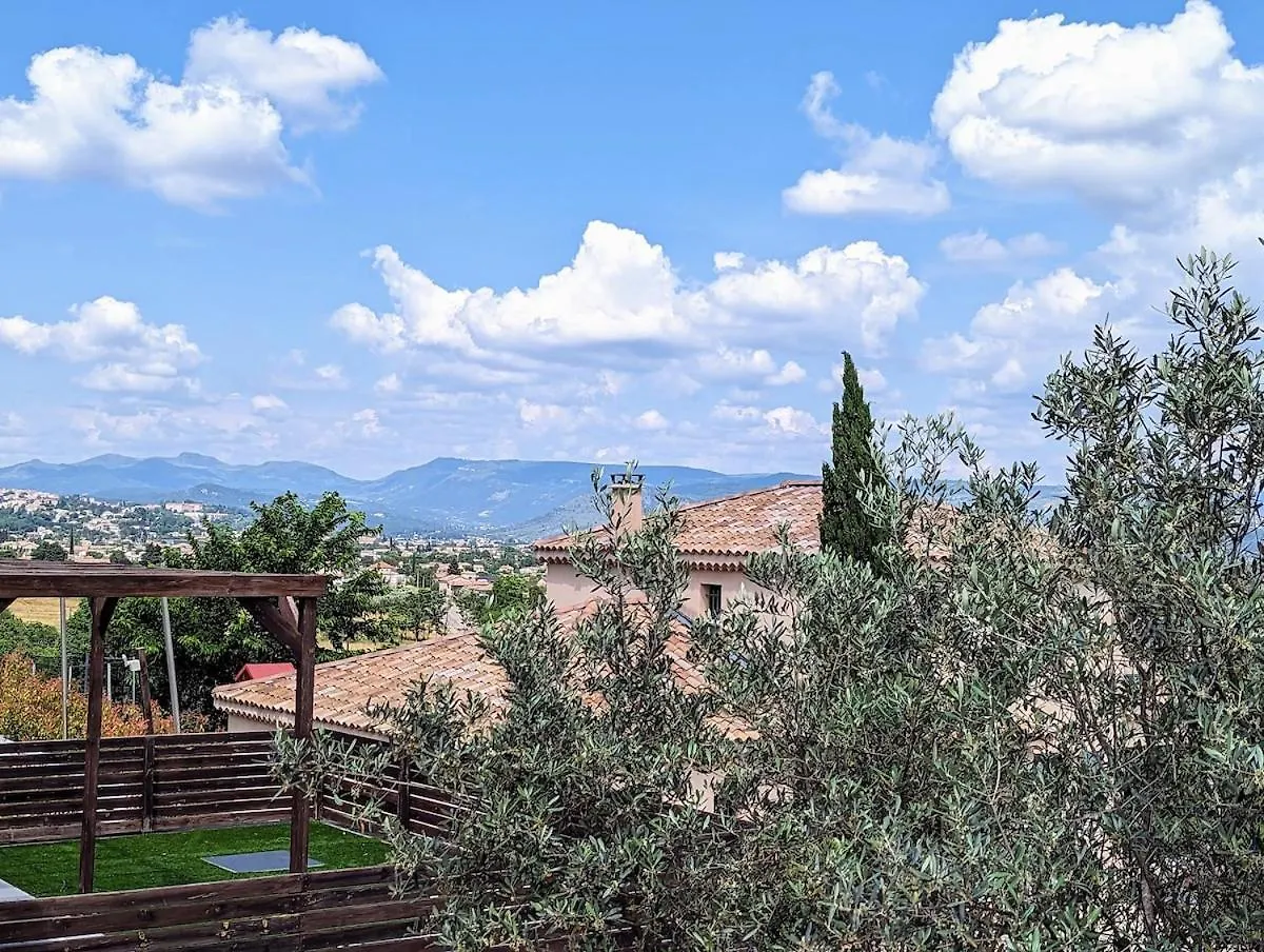Villa Olivera Saint-Sernin  Saint-Sernin (Ardeche)
