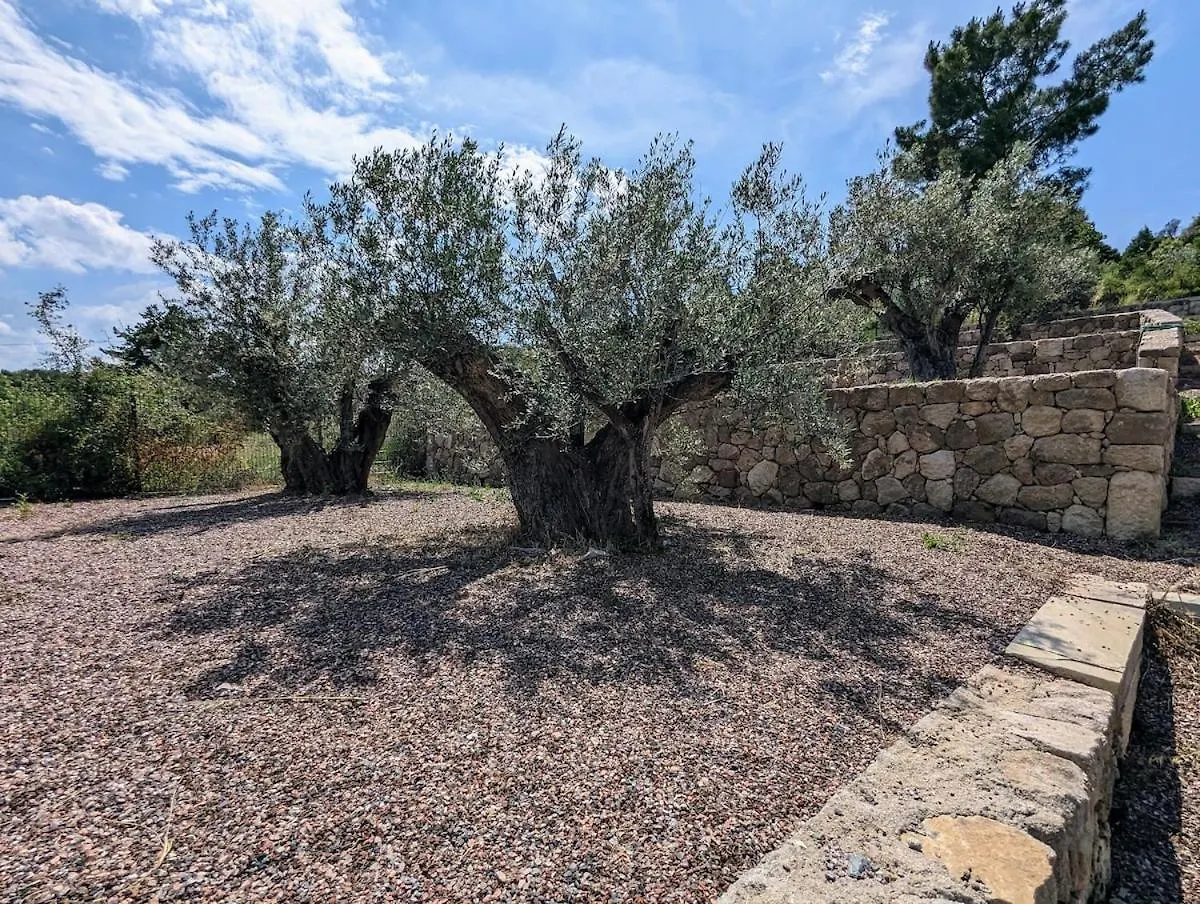 Villa Olivera Saint-Sernin  0*, Saint-Sernin (Ardeche) فرنسا